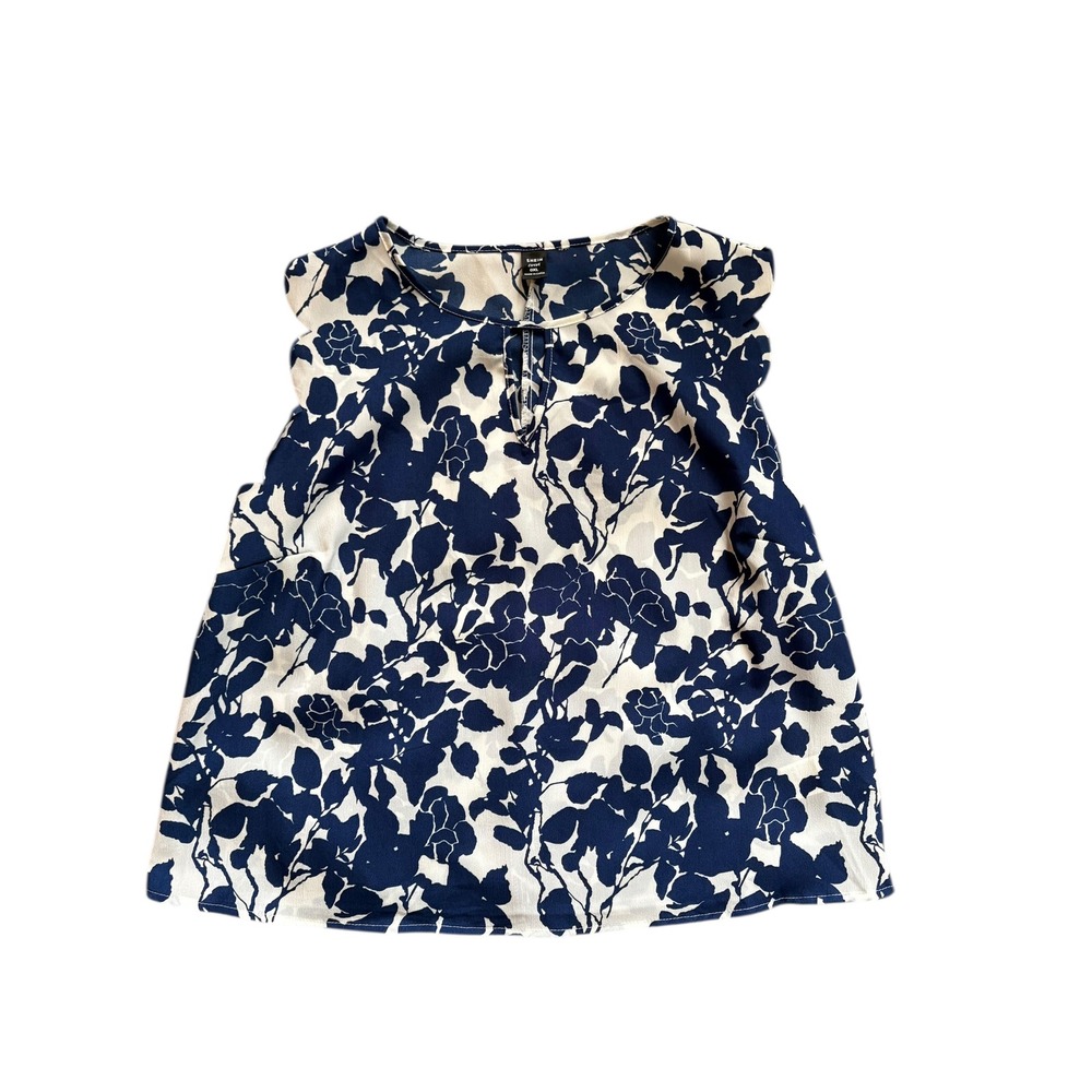 SHEIN Curve 0XL Blue White Floral Blouse Scallop Sleeve Keyhole Lightweight Top
